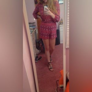 Red patterned romper ❤️♥️